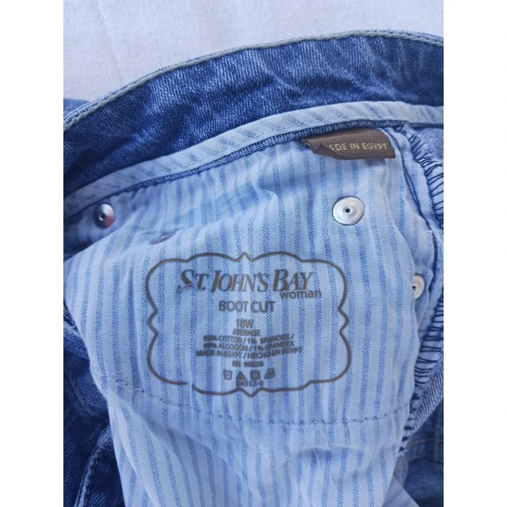 St. John's Bay Women's 18W Short Bootcut Jeans Raw Hem Altered Inseam‎ 35x26